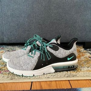 NWOT NIKE FITSOLE AIR MAX